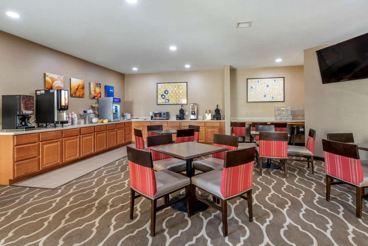 Comfort Inn Apalachin - Binghamton W Route 17 Екстериор снимка